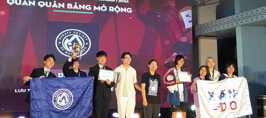 Đội tuyển tranh biện  game đánh bài tiến lên 
 Hanoi giành Quán quân Giải Tranh biện Trung học Toàn quốc 2024